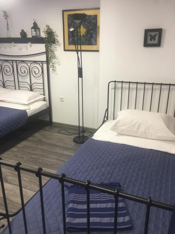 Апартаменты В Старом Городе Kamyanets-Podilski Dış mekan fotoğraf